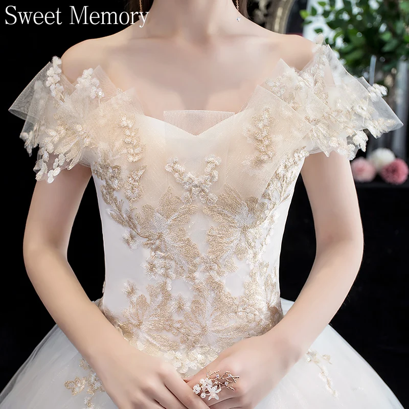 Sweet Memory Formal Wedding Dress 2021 Boat Neck Lace Up Ball Gown Princess Dresses Bride Vestido Floor Length Plus Size Robes
Sweet Memory Formal Wedding Dress 2021 Boat Neck Lace Up Ball Gown Princess Dresses Bride Vestido Floor Length Plus Size Robes