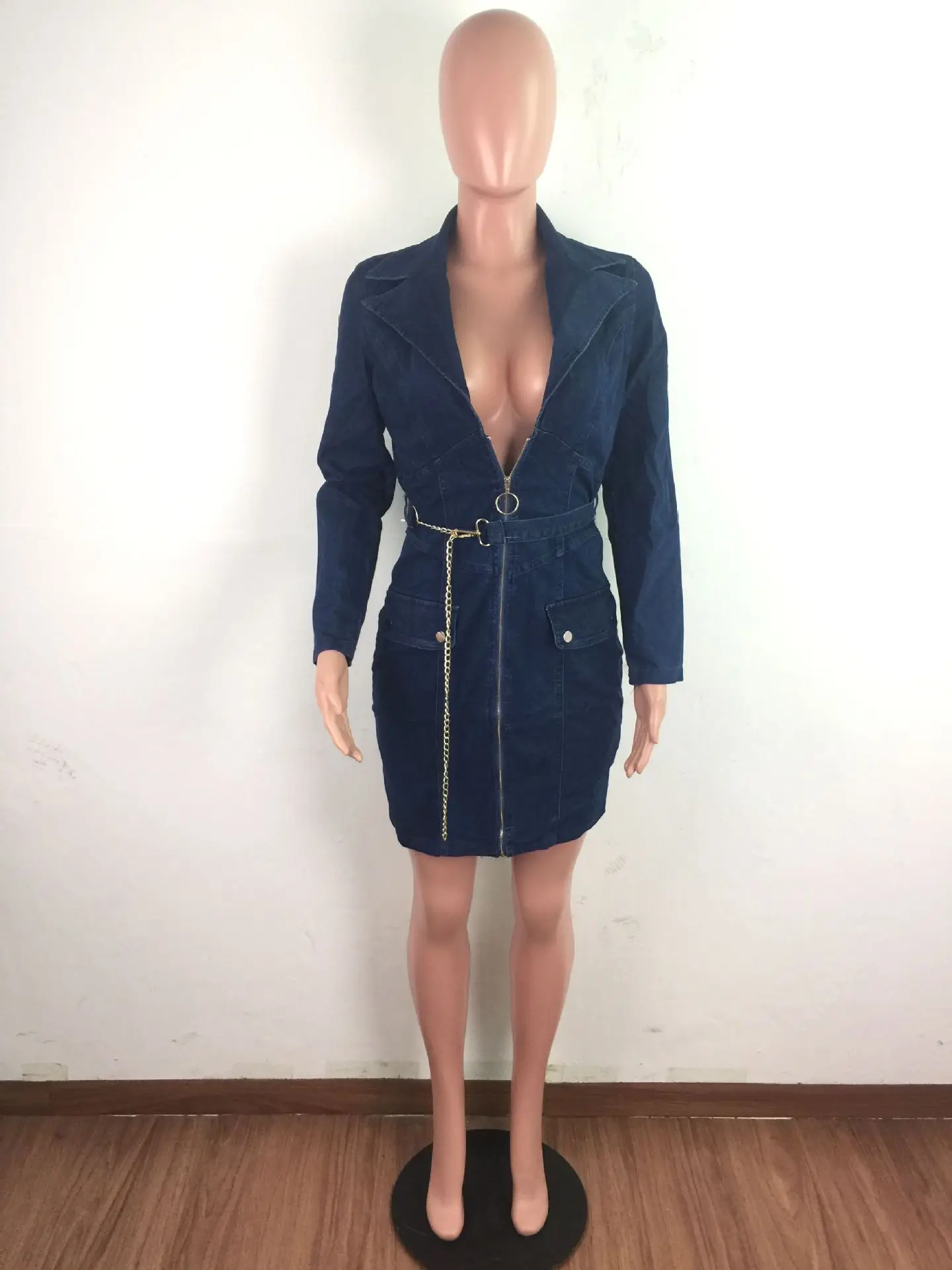 Zoctuo Dress Women Denim Mini Dress Long Sleeve Turndown Collar V Neck Zipper Up Bodycon Street Fashion Pencil Mini Dresses 2021
Zoctuo Dress Women Denim Mini Dress Long Sleeve Turndown Collar V Neck Zipper Up Bodycon Street Fashion Pencil Mini Dresses 2021