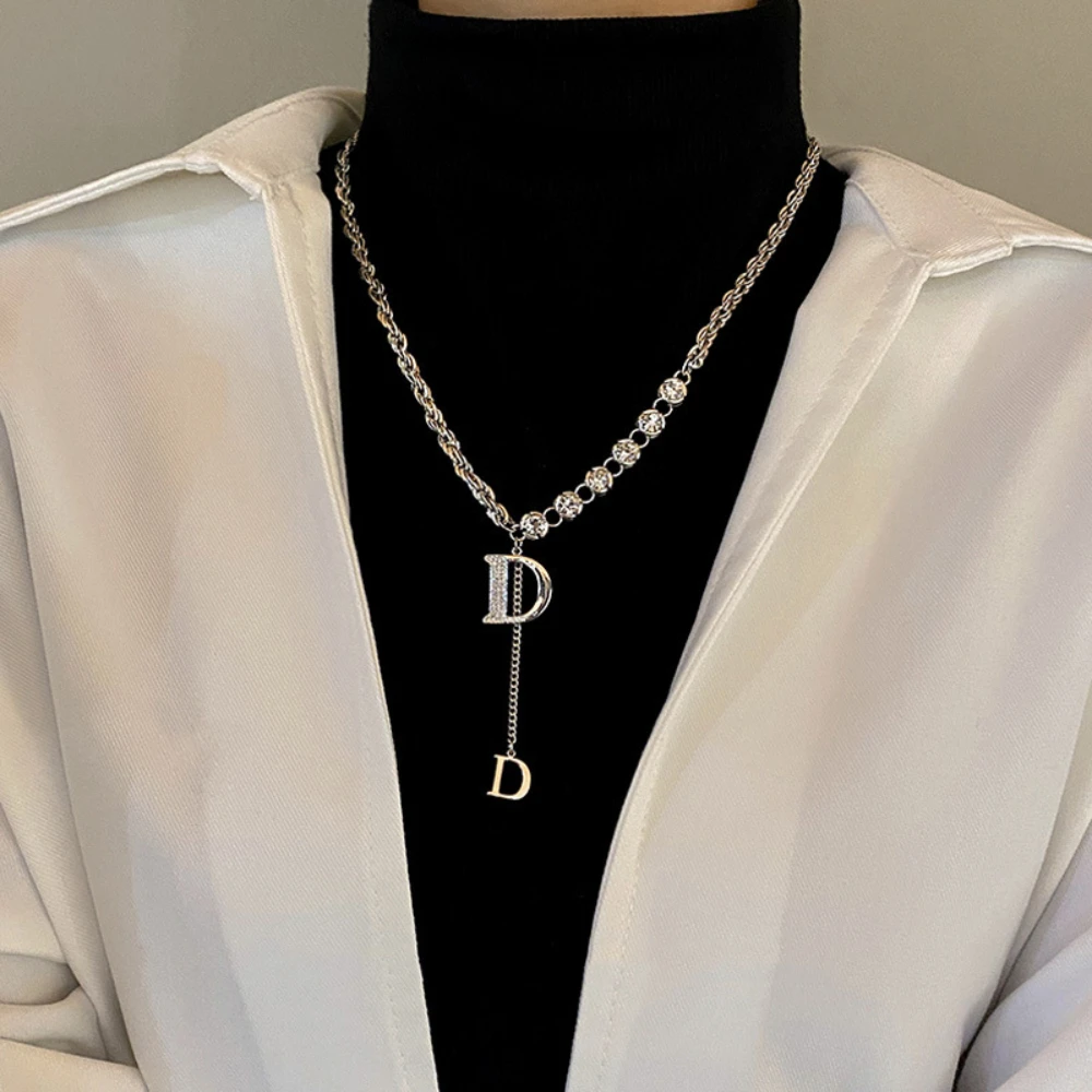 Fashion Light Luxury Design Letter D Jumper Chain Female New Tide Senior Sense Of Autumn And Winter Necklace Accessories
Fashion Light Luxury Design Letter D Jumper Chain Female New Tide Senior Sense Of Autumn And Winter Necklace Accessories
