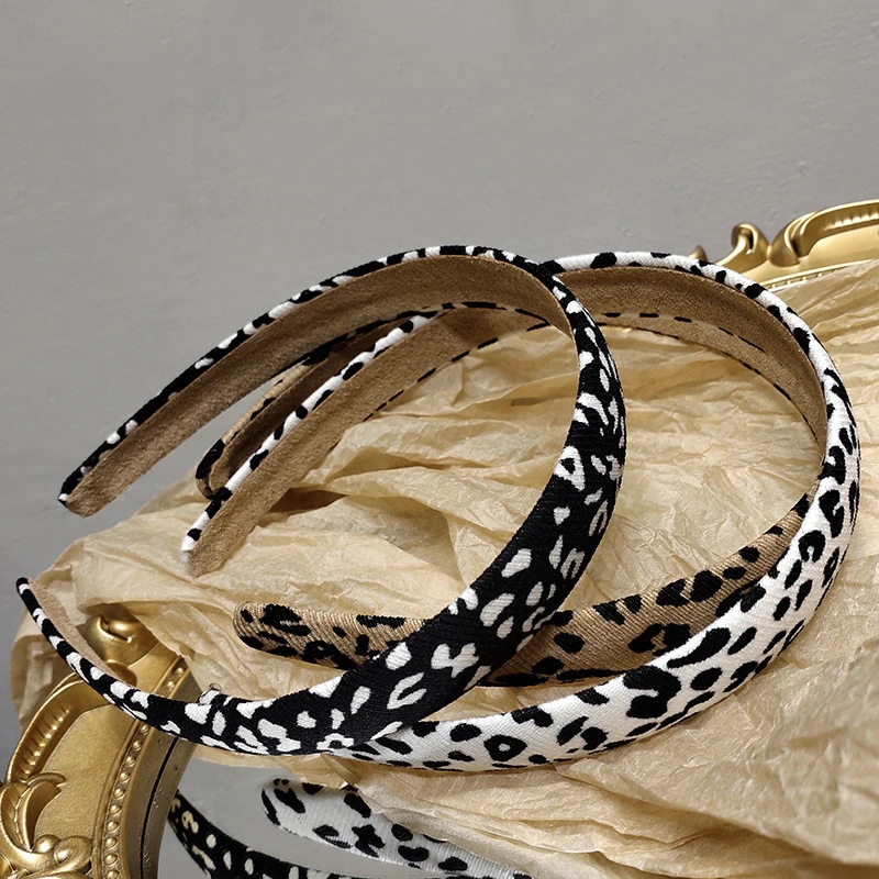 Fashionable Retro Spotted Leopard Headbands Women Girls Hair Head Hoop Bands Accessories for Girl Hairbands Headwear Headbands
Fashionable Retro Spotted Leopard Headbands Women Girls Hair Head Hoop Bands Accessories for Girl Hairbands Headwear Headbands