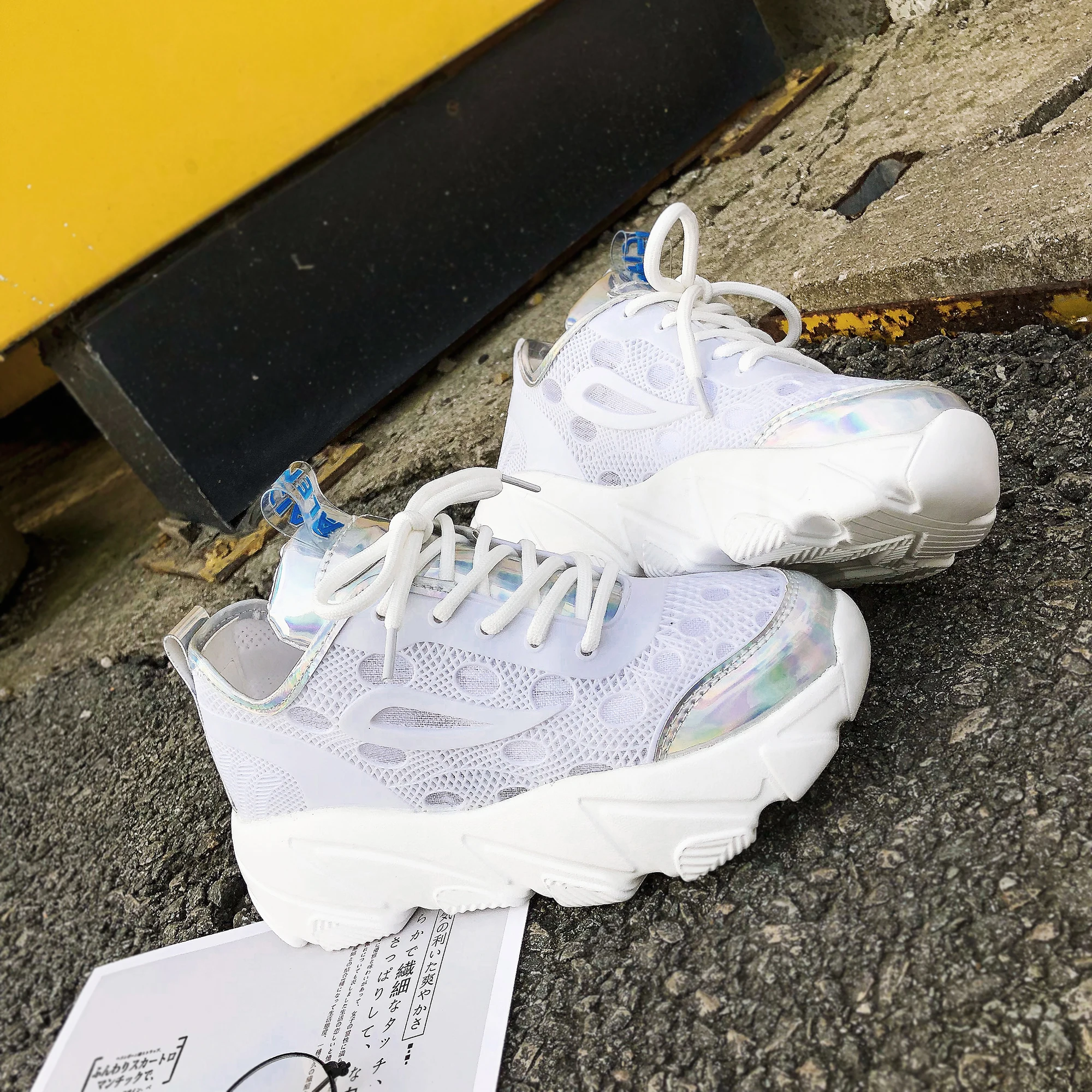 2019 Summer Casual Shoes Women Sneakers New Air Mesh Breathable Shoes White Flat Platform Casual Shoes Female Trainers Pink 
2019 Summer Casual Shoes Women Sneakers New Air Mesh Breathable Shoes White Flat Platform Casual Shoes Female Trainers Pink