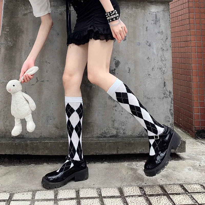 Two Piece Suit New Women Autumn Winter Fashion Lattice SocksJK Style Socks Cotton High Quality Preppy Style Warm Women Knit Sock
Two Piece Suit New Women Autumn Winter Fashion Lattice SocksJK Style Socks Cotton High Quality Preppy Style Warm Women Knit Sock