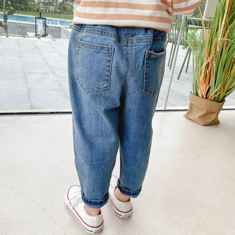 Baby Girl Jeans Graffiti Pattern Jeans Girls Casual Style Kid Jeans Spring Autumn Denim Clothes For Girls 
Baby Girl Jeans Graffiti Pattern Jeans Girls Casual Style Kid Jeans Spring Autumn Denim Clothes For Girls