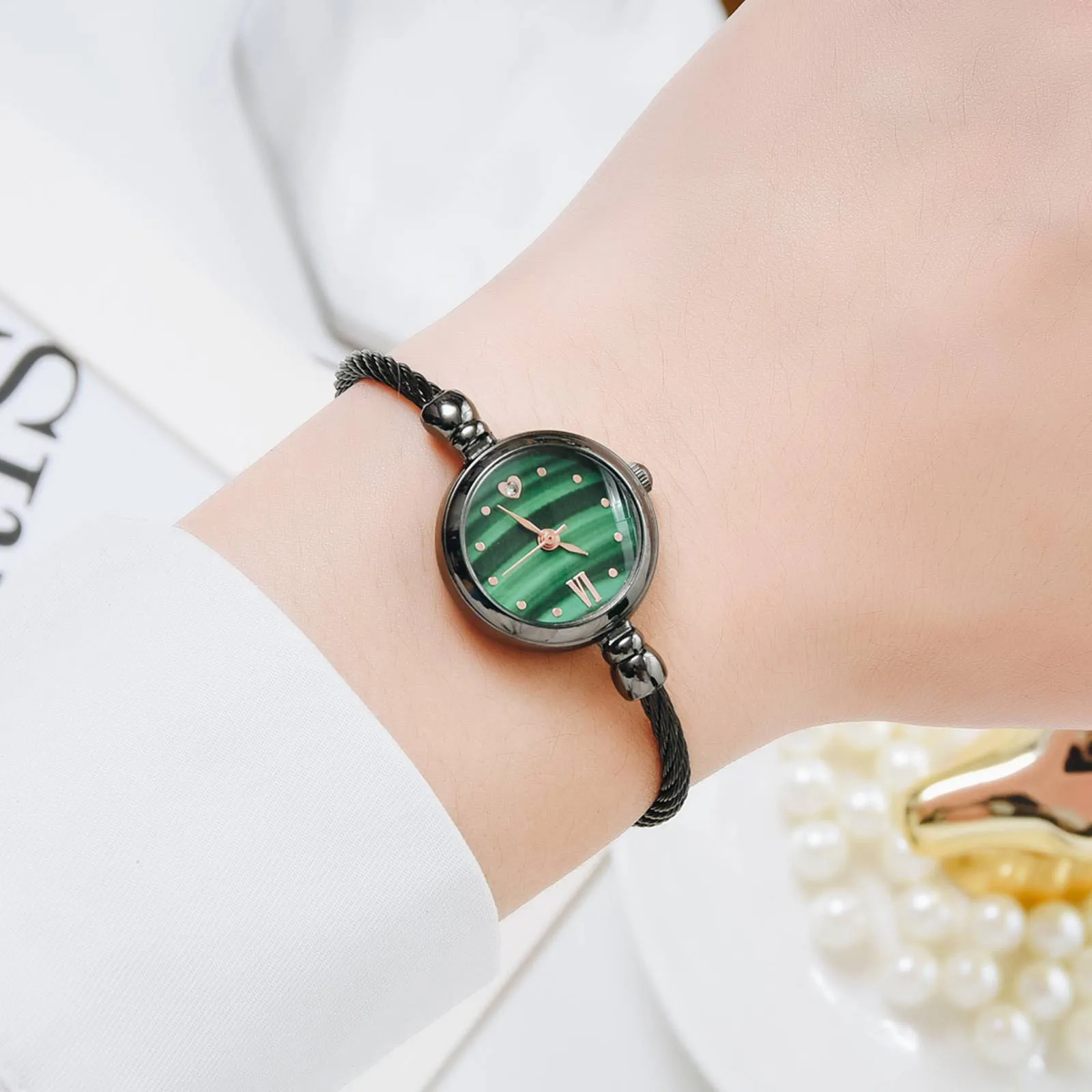 Ladies Rectangular Face Casual Quartz Alloy Strap Without Buckle Watch Fashion Design And High Quality 
Ladies Rectangular Face Casual Quartz Alloy Strap Without Buckle Watch Fashion Design And High Quality