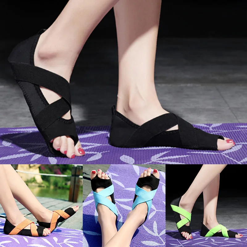Soft Ladies Non-slip Yoga Shoes Yoga Socks Half Toe Sport Half-Fingers Pilates Socks Casual Dance Socks Women YA88 
Soft Ladies Non-slip Yoga Shoes Yoga Socks Half Toe Sport Half-Fingers Pilates Socks Casual Dance Socks Women YA88