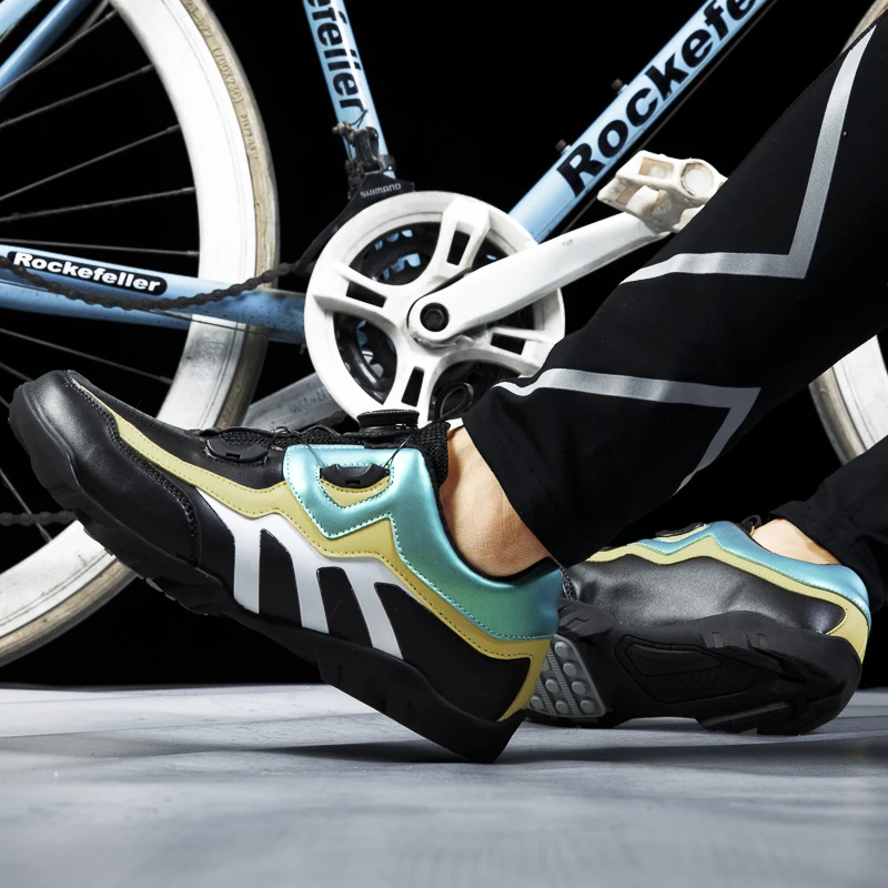 Professional road rotating buckle bicycle shoes, motorcycle shoes, outdoor sports training shoes, non-locking rubber sole shoes
Professional road rotating buckle bicycle shoes, motorcycle shoes, outdoor sports training shoes, non-locking rubber sole shoes
