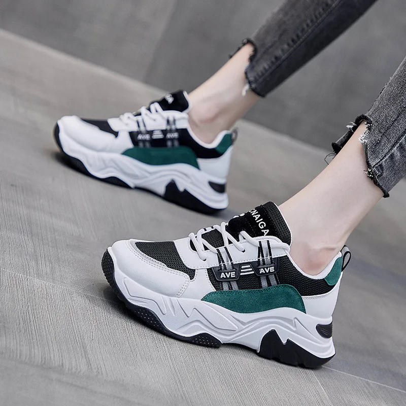 Korean version of the old shoes women's 2022 spring new breathable casual sports shoes women's heightened running shoes
Korean version of the old shoes women's 2022 spring new breathable casual sports shoes women's heightened running shoes