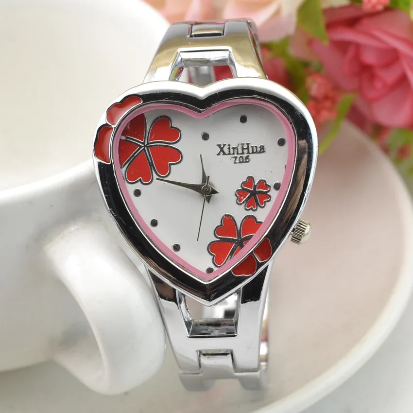 XINHUA Women Watches Stainless Steel Quartz Bangle Watches Fashion Heart Watches Female Wristwatch Clock Relogio Feminino
XINHUA Women Watches Stainless Steel Quartz Bangle Watches Fashion Heart Watches Female Wristwatch Clock Relogio Feminino