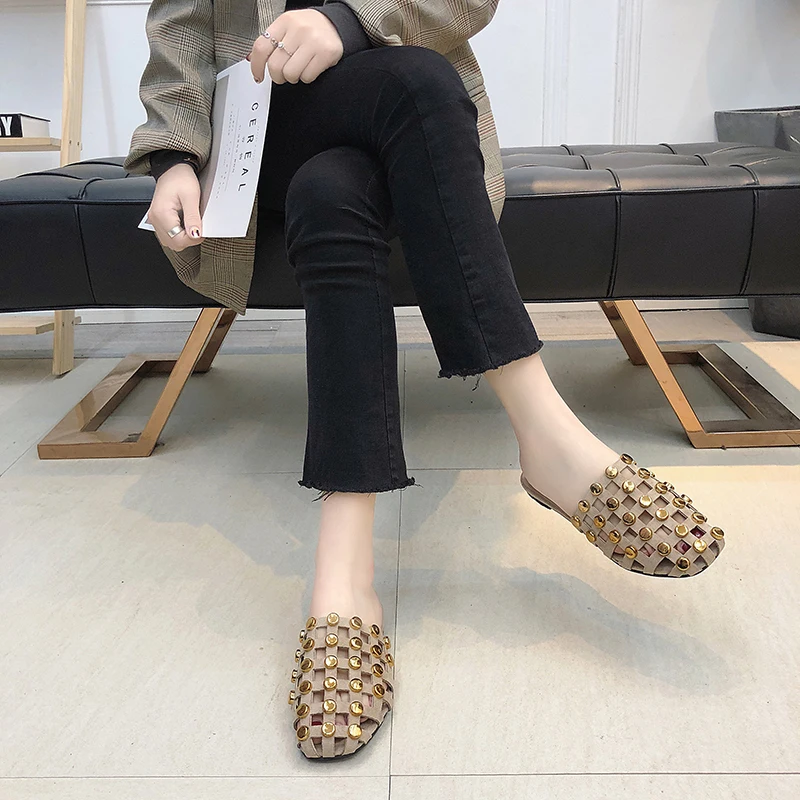 Summer Solid Rivet Hollow Women Shoes Woman Mules Slides Beach Slippers Round Toe Square Low Heels Slippers Female Ladies Shoes
Summer Solid Rivet Hollow Women Shoes Woman Mules Slides Beach Slippers Round Toe Square Low Heels Slippers Female Ladies Shoes