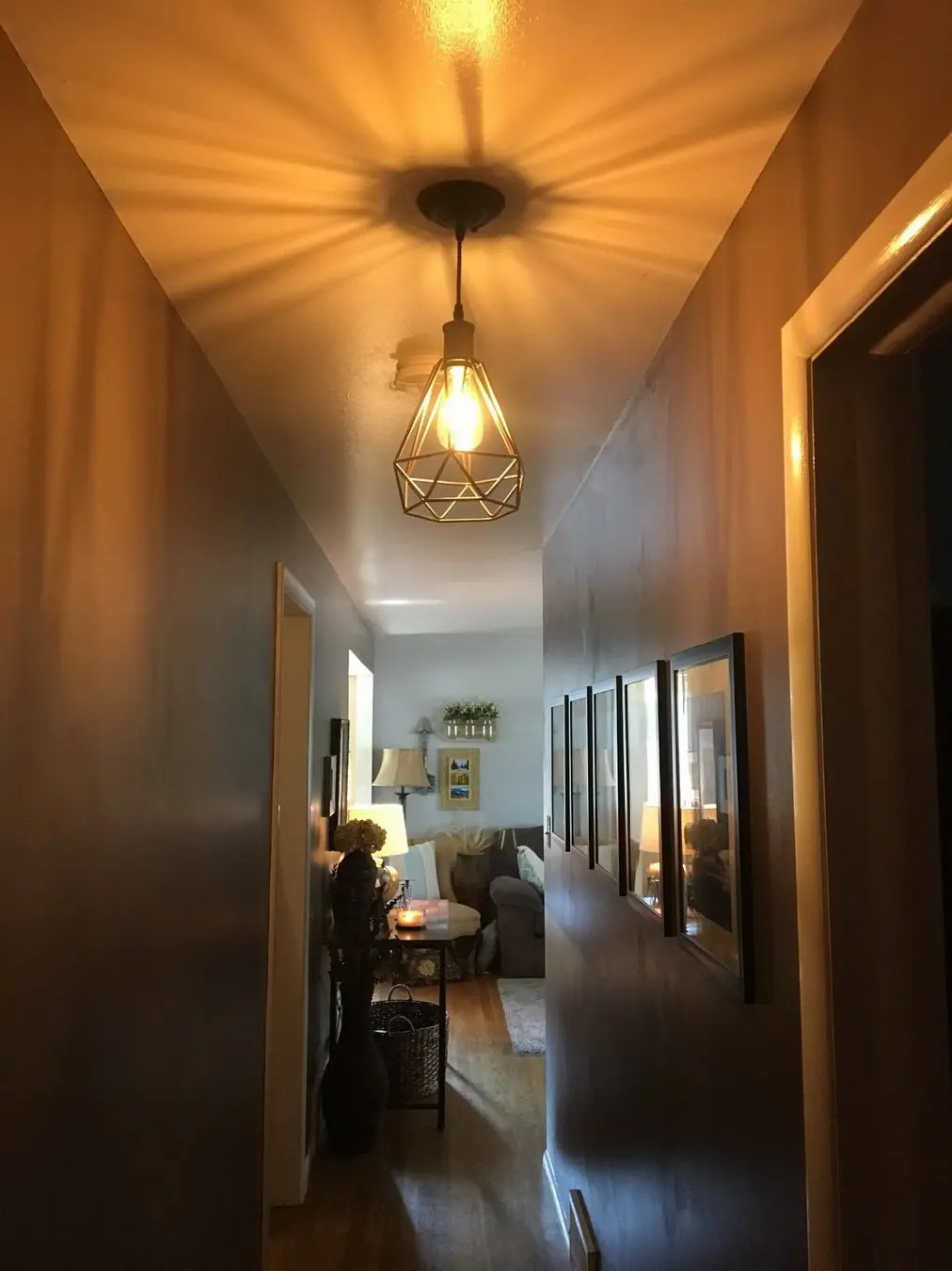 European Retro Minimalism Iron Art Diamond Shade Pendant Lamp Living Room Home Decor Corridor Bedroom Loft Hanging Light
European Retro Minimalism Iron Art Diamond Shade Pendant Lamp Living Room Home Decor Corridor Bedroom Loft Hanging Light