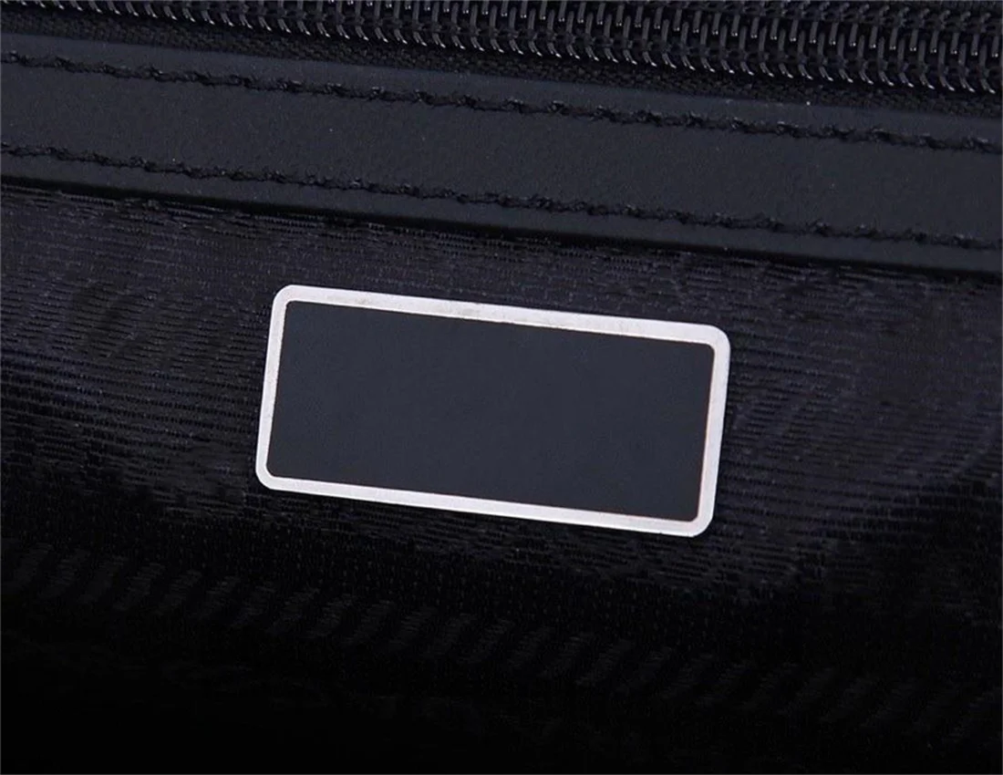 Men's black waterproof nylon designer briefcase laptop bag large capacity retro fashion office handbag
Men's black waterproof nylon designer briefcase laptop bag large capacity retro fashion office handbag