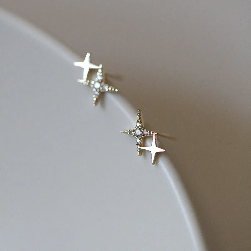1Pair Gold Color Silver Double Star Stud Earrings for Women Korean Style Earrings Crystal Flower Ear Hole Women Jewelry
1Pair Gold Color Silver Double Star Stud Earrings for Women Korean Style Earrings Crystal Flower Ear Hole Women Jewelry