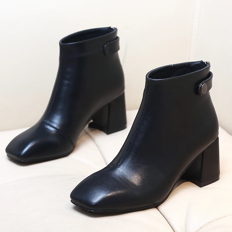 DropShipping Boots Women 2019 Autumn Ankle Boots For Girl Square Heel Zipper Casual Female Shoes Microfiber Boots CH-B0123
DropShipping Boots Women 2019 Autumn Ankle Boots For Girl Square Heel Zipper Casual Female Shoes Microfiber Boots CH-B0123