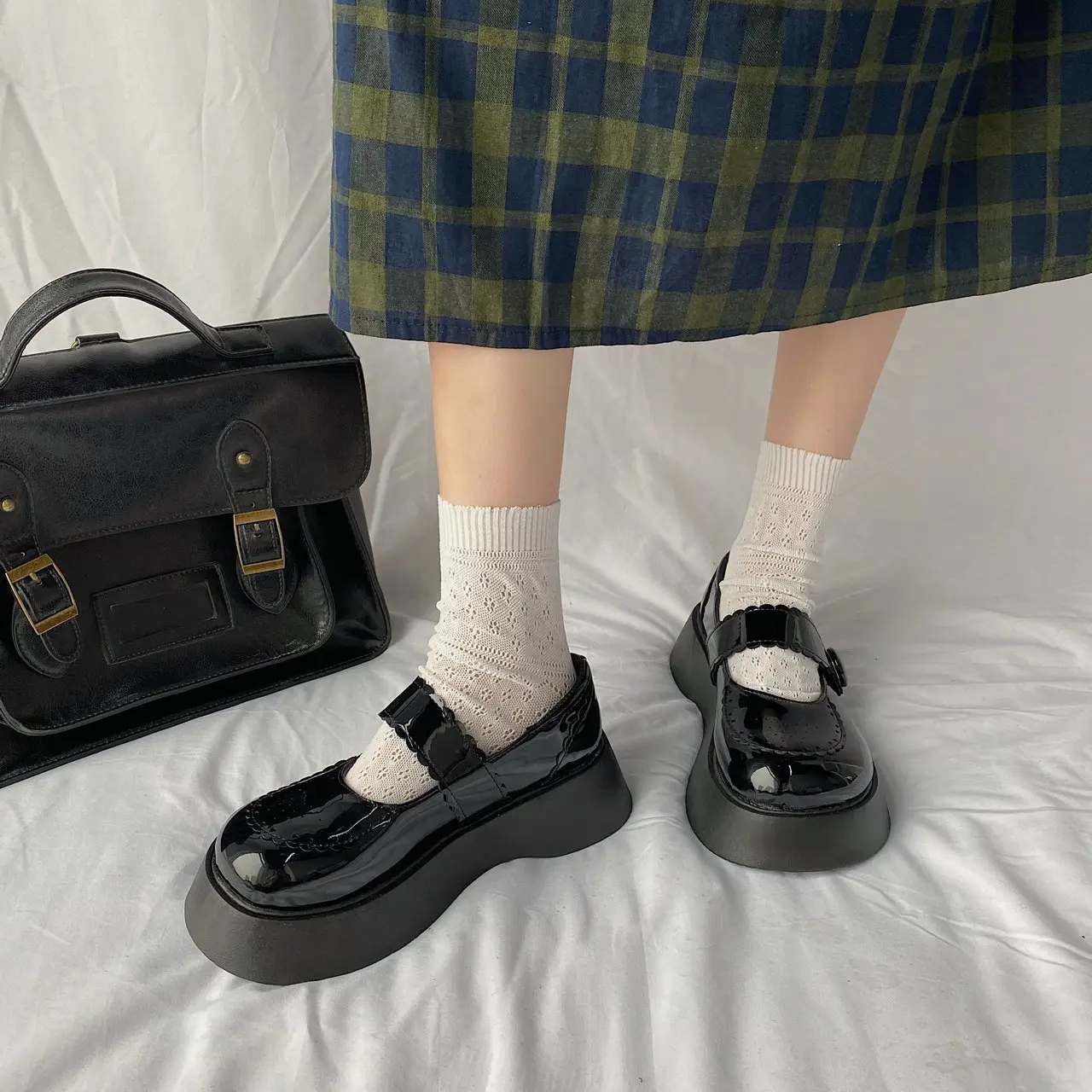Women Platform Shoes 2021 New Japanese Style Round Toe High-heeled Mary Janes Single Shoe Wedges Spring/Autumn Women's shoes
Women Platform Shoes 2021 New Japanese Style Round Toe High-heeled Mary Janes Single Shoe Wedges Spring/Autumn Women's shoes