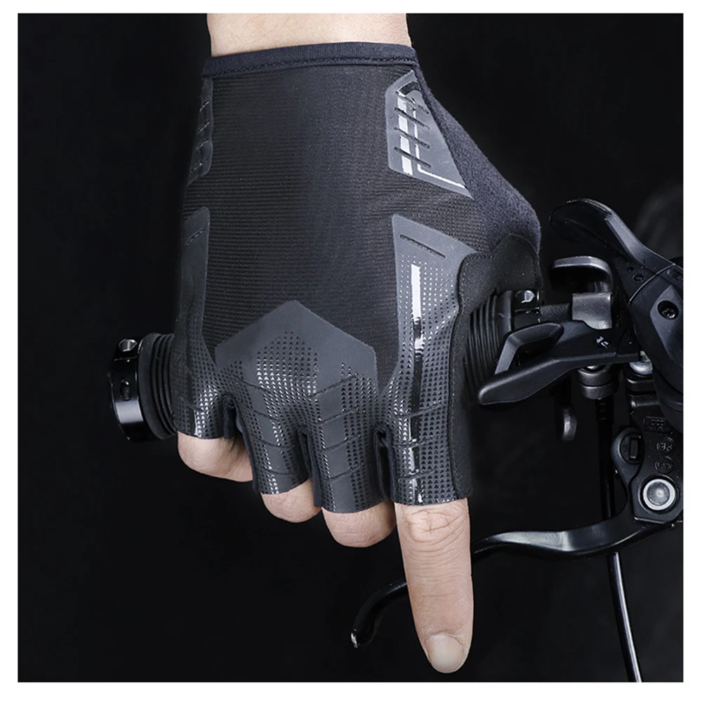 WHeel up breathable half-finger bicycle gloves anti-skid mat mountain bike road bike gloves men and women sports bike gloves
WHeel up breathable half-finger bicycle gloves anti-skid mat mountain bike road bike gloves men and women sports bike gloves