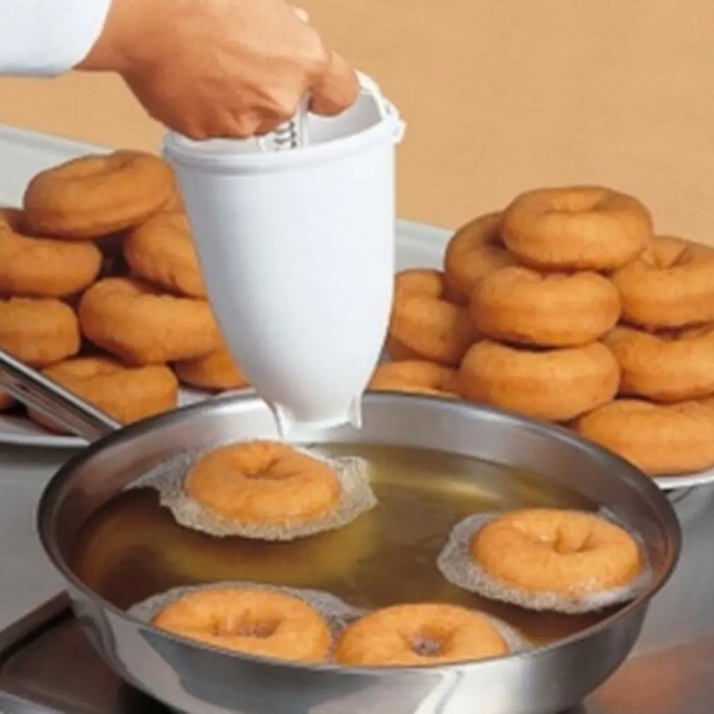 Donut Maker Dispenser Donut Making Artifact Creative Dessert Mold DIY Confectionery Pastry Baking Tools Kitchen Gadget
Donut Maker Dispenser Donut Making Artifact Creative Dessert Mold DIY Confectionery Pastry Baking Tools Kitchen Gadget