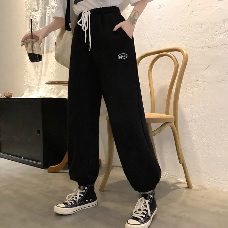Style Ankle-Tied Sports Pants Female Loose Straight Korean Style Student High Waist Slimming Skinny Trousers with an Rac
Style Ankle-Tied Sports Pants Female Loose Straight Korean Style Student High Waist Slimming Skinny Trousers with an Rac