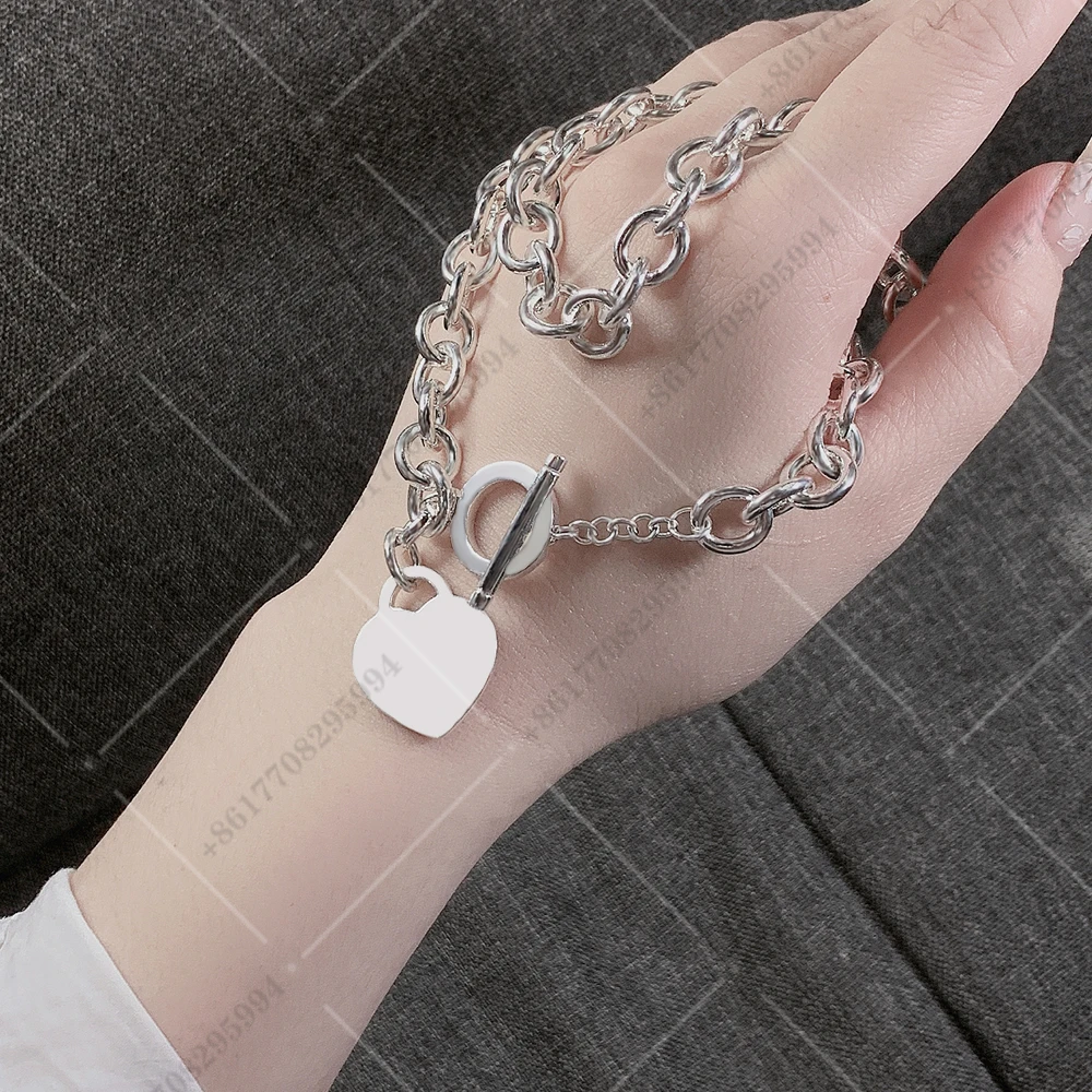 Ladies Light Luxury Jewelry Heart Shaped Necklace Pin Buckle Pendant S925 Original 1:1 Gift for Girlfriend Souvenir Gift
Ladies Light Luxury Jewelry Heart Shaped Necklace Pin Buckle Pendant S925 Original 1:1 Gift for Girlfriend Souvenir Gift