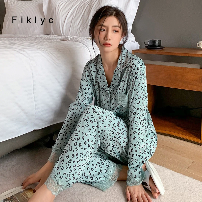 Fiklyc Spring Summer Autumn Full Sleeve Trousers Lace Cut Leopard Womens Pajamas Sets Drop Shipping Ladies Sexy Nightwear Satin
Fiklyc Spring Summer Autumn Full Sleeve Trousers Lace Cut Leopard Womens Pajamas Sets Drop Shipping Ladies Sexy Nightwear Satin