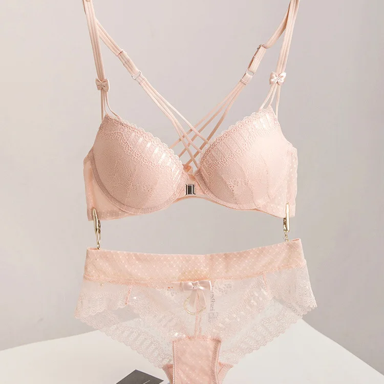European Sexy Front Buckle Beauty Back Lace Gathered Bra Set Small Chest Bra Cross Belt Ladies Underwear
European Sexy Front Buckle Beauty Back Lace Gathered Bra Set Small Chest Bra Cross Belt Ladies Underwear
