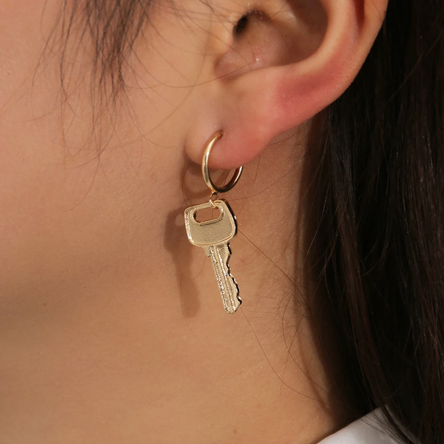 Simple Gothic Key Stud Earrings for Women Punk Men Gold Color Dangel Earrings Charm Lovers Statement Ear Rings Charm Jewelry
Simple Gothic Key Stud Earrings for Women Punk Men Gold Color Dangel Earrings Charm Lovers Statement Ear Rings Charm Jewelry