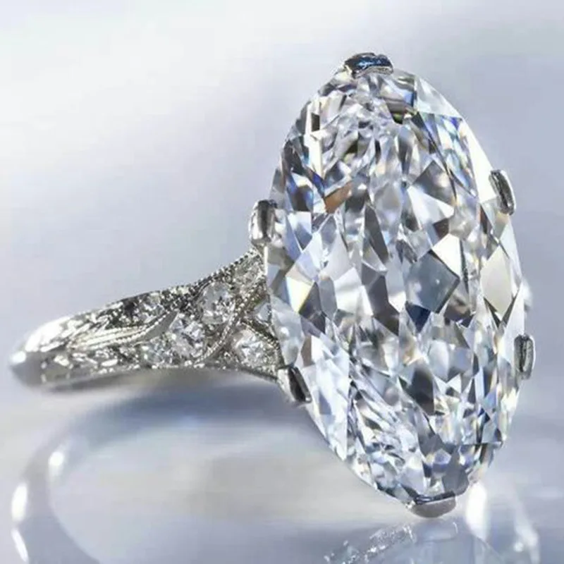 Simple Luxury Oval Crystal Ring Silver Plated Women Engagement Ring 2021 Fashion Hot Sale Charm Lady Wedding Jewelry Accessories
Simple Luxury Oval Crystal Ring Silver Plated Women Engagement Ring 2021 Fashion Hot Sale Charm Lady Wedding Jewelry Accessories