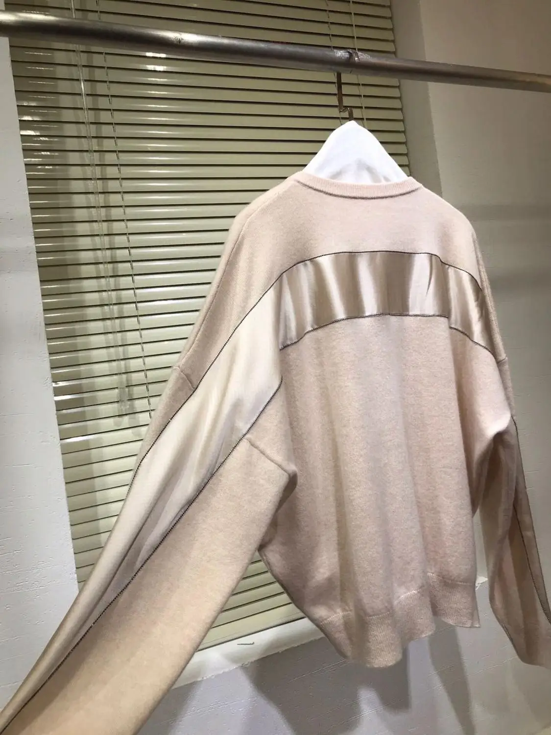 2020 runway design cardigan o-neck cashmere knit sweater women autumn winter casual hot sale cardigan
2020 runway design cardigan o-neck cashmere knit sweater women autumn winter casual hot sale cardigan