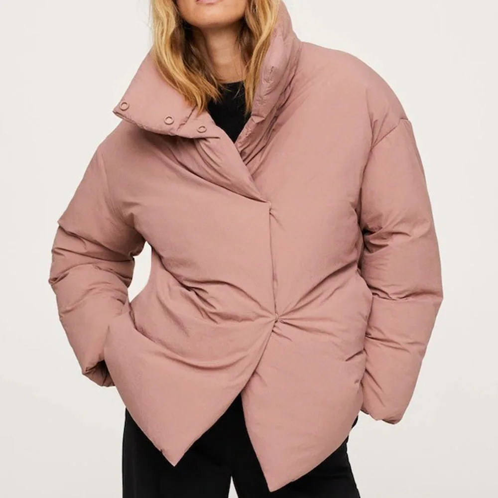 2021 Winter New Women Cotton Jacket Thick Warm Fashion Loose Short Coats Female Stand Collar Pink Casual Parkas Outwear
2021 Winter New Women Cotton Jacket Thick Warm Fashion Loose Short Coats Female Stand Collar Pink Casual Parkas Outwear