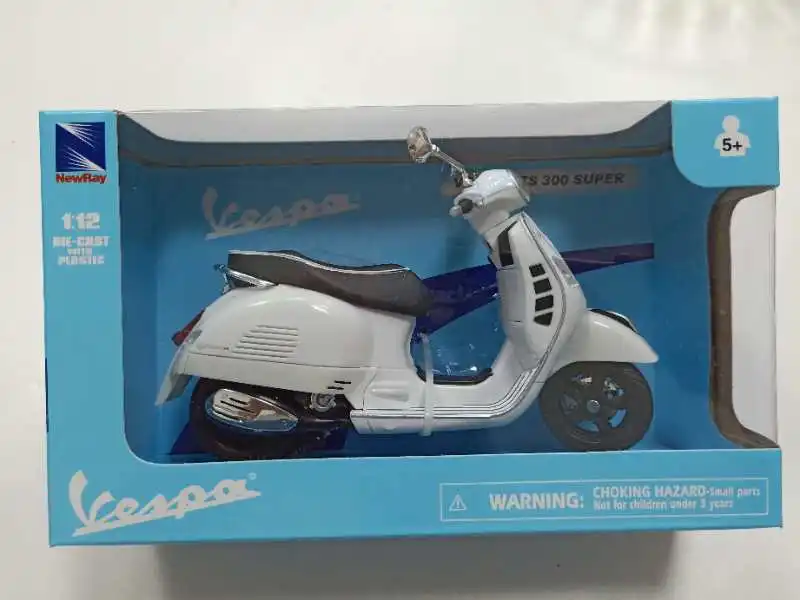 Модель мотоцикла для 1:12 с принтом Vespa 946 вторая круглая маленькая овца Римский праздник 2 сплава модели мотоциклов
Модель мотоцикла для 1:12 с принтом Vespa 946 вторая круглая маленькая овца Римский праздник 2 сплава модели мотоциклов