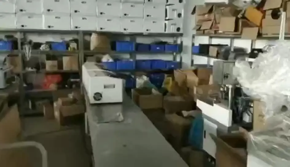 Automatic skinning cutting wire cut strip crimp machine computer strip copper wire stripping machine
Automatic skinning cutting wire cut strip crimp machine computer strip copper wire stripping machine