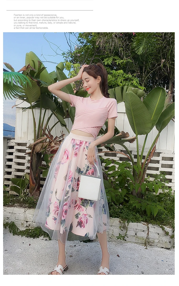 2021 Summer Women Irregular T Shirt+Mesh Skirts Suits Bowknot Solid Tops Vintage Floral Skirt Sets Elegant Woman Two Piece Set
2021 Summer Women Irregular T Shirt+Mesh Skirts Suits Bowknot Solid Tops Vintage Floral Skirt Sets Elegant Woman Two Piece Set