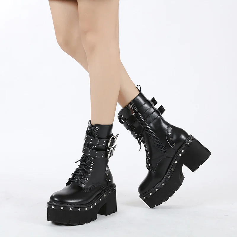 Women's 2021 INS HOT Big Size 42 43 Black Gothic Style Motorcycles Platform Shoes Fashion Punk Street Cosplay Ankle Boots
Women's 2021 INS HOT Big Size 42 43 Black Gothic Style Motorcycles Platform Shoes Fashion Punk Street Cosplay Ankle Boots