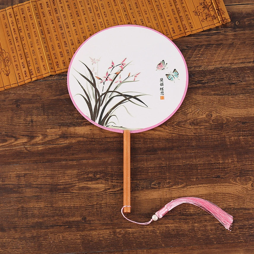 

Vintage Round Fan Long Handles Tassel Dancing Hanfu Circular Fan Ancient Chinese Style Classical Printed Court Round Fan Wedding