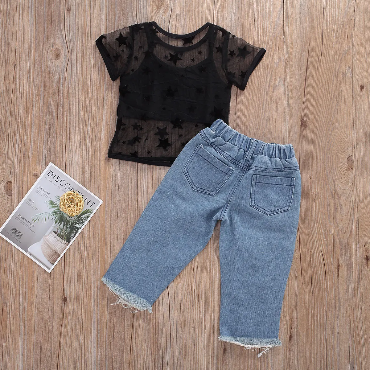 2-7Y Summer Fashion Infant Baby Girls Clothes Sets 3pcs Lace Short Sleeve T Shirts Tops+Vest+Denim Pants
2-7Y Summer Fashion Infant Baby Girls Clothes Sets 3pcs Lace Short Sleeve T Shirts Tops+Vest+Denim Pants