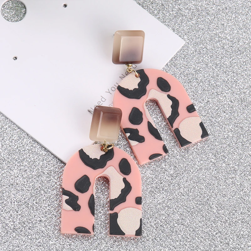 Geometric Big Dangle Earrings for Women Girls 2021 New Arrival Beauty Drop Earrings Best Gifts for Friends Fashion Jewelry
Geometric Big Dangle Earrings for Women Girls 2021 New Arrival Beauty Drop Earrings Best Gifts for Friends Fashion Jewelry