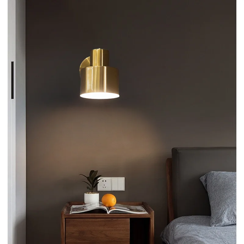 Polished brass bedroom small wall lamp modern minimalist creative corridor living room hotel designer bedside wall lamp 
Polished brass bedroom small wall lamp modern minimalist creative corridor living room hotel designer bedside wall lamp
