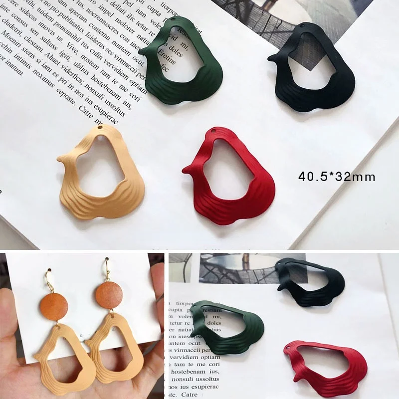 Alloy spray paint pendant diy earring accessories color cold wind irregular spray paint pendant material
Alloy spray paint pendant diy earring accessories color cold wind irregular spray paint pendant material