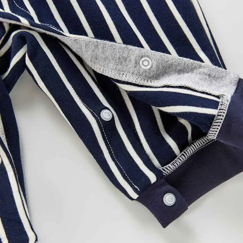 Spring Boy Baby Romper Fake Two Piece Splicing Jumpsuit Striped Casual Climbing Baby Boy Clothes Outfit
Spring Boy Baby Romper Fake Two Piece Splicing Jumpsuit Striped Casual Climbing Baby Boy Clothes Outfit