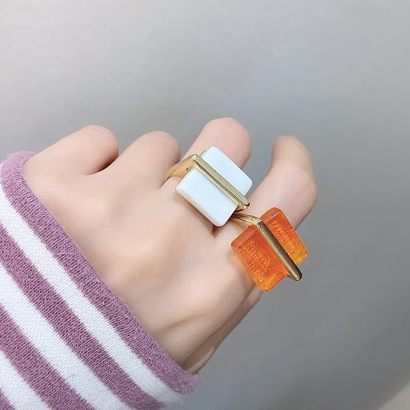 Hangzhi Korea Dongdaemun Popular Square Design Texture Niche Trendy Wild Personal Fashionable Ring for Women Girls Gift
Hangzhi Korea Dongdaemun Popular Square Design Texture Niche Trendy Wild Personal Fashionable Ring for Women Girls Gift