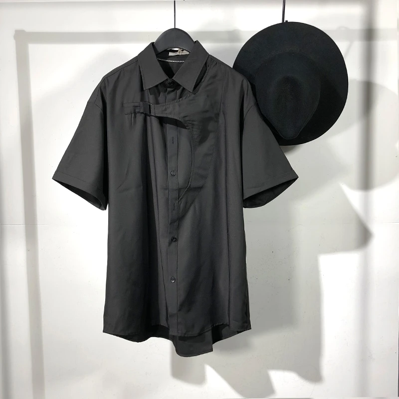 Men's Short Sleeve Shirt Summer New Dark Lapel Loose Street Style Casual Magic Button Design Simple Fashion Shirt
Men's Short Sleeve Shirt Summer New Dark Lapel Loose Street Style Casual Magic Button Design Simple Fashion Shirt