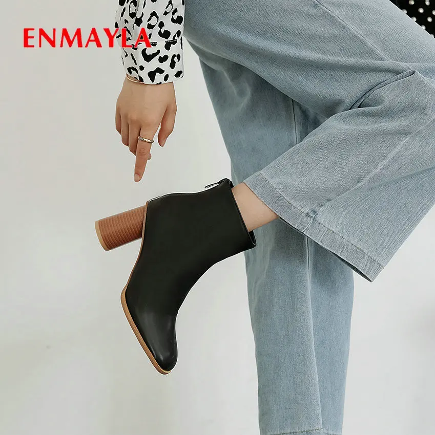 ENMAYLA 2019 Women Boots PU Zip Round Toe Winter Ankle Boots Women Square Heel Short Plush Fashion Women Shoes Size 34-43 
ENMAYLA 2019 Women Boots PU Zip Round Toe Winter Ankle Boots Women Square Heel Short Plush Fashion Women Shoes Size 34-43