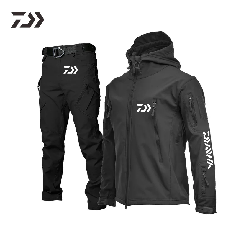 Daiwa Fishing Clothing Army Shark Skin Soft Shell Windproof Men Flight Combat Hood Military Fishing Suit Men Winter Waterproof
Daiwa Fishing Clothing Army Shark Skin Soft Shell Windproof Men Flight Combat Hood Military Fishing Suit Men Winter Waterproof