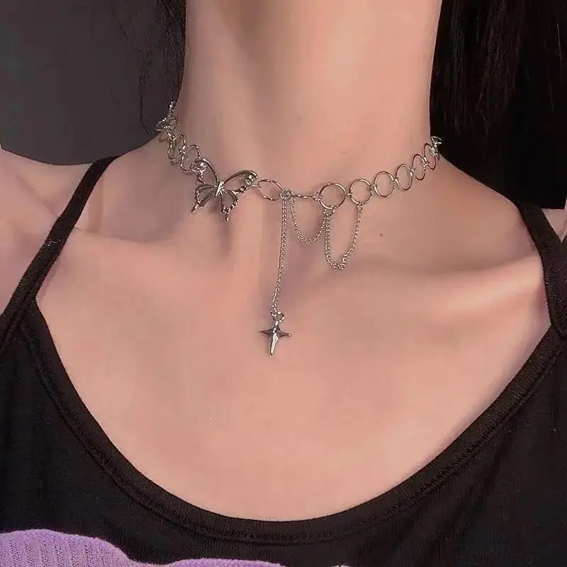 Classic Punk Style Ladies Necklace Temperament Butterfly Clavicle Necklace Jewelry Gothic Hip Hop Necklace Collar
Classic Punk Style Ladies Necklace Temperament Butterfly Clavicle Necklace Jewelry Gothic Hip Hop Necklace Collar