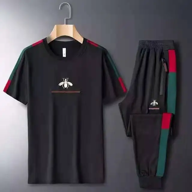 New autumn and winter plush and thickened sportswear men's trend handsome embroidered casual coat men's
New autumn and winter plush and thickened sportswear men's trend handsome embroidered casual coat men's