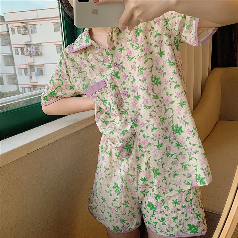 color matching pajamas set women summer cotton floral print pjs pyjamas fashion short sleeved shorts suits homewear summer L110
color matching pajamas set women summer cotton floral print pjs pyjamas fashion short sleeved shorts suits homewear summer L110