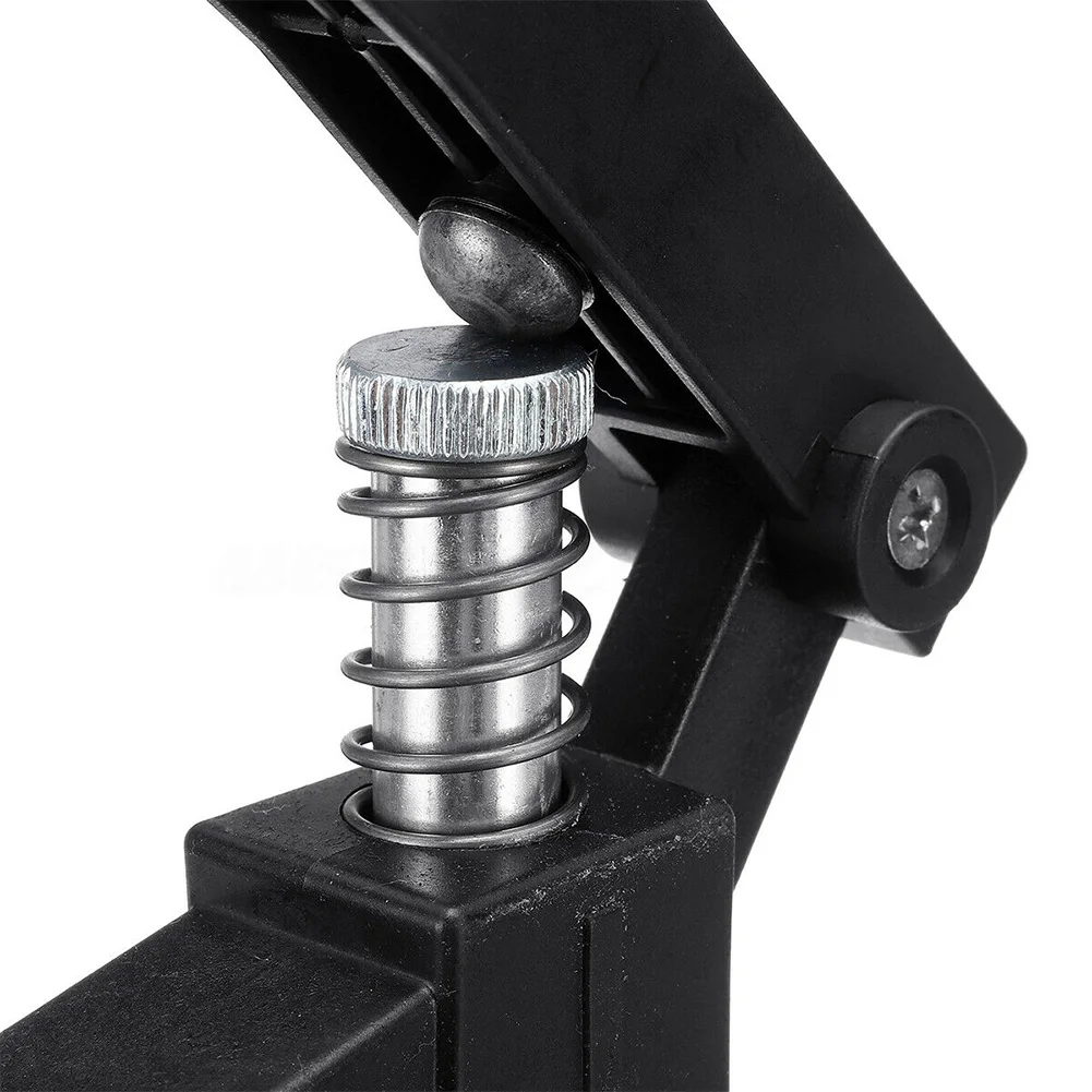 Black Fitting Watch Case Press Opener Repair Tool Durable Practical Cover Parts Back Closer With 12 Dies Plastic Professional
Black Fitting Watch Case Press Opener Repair Tool Durable Practical Cover Parts Back Closer With 12 Dies Plastic Professional