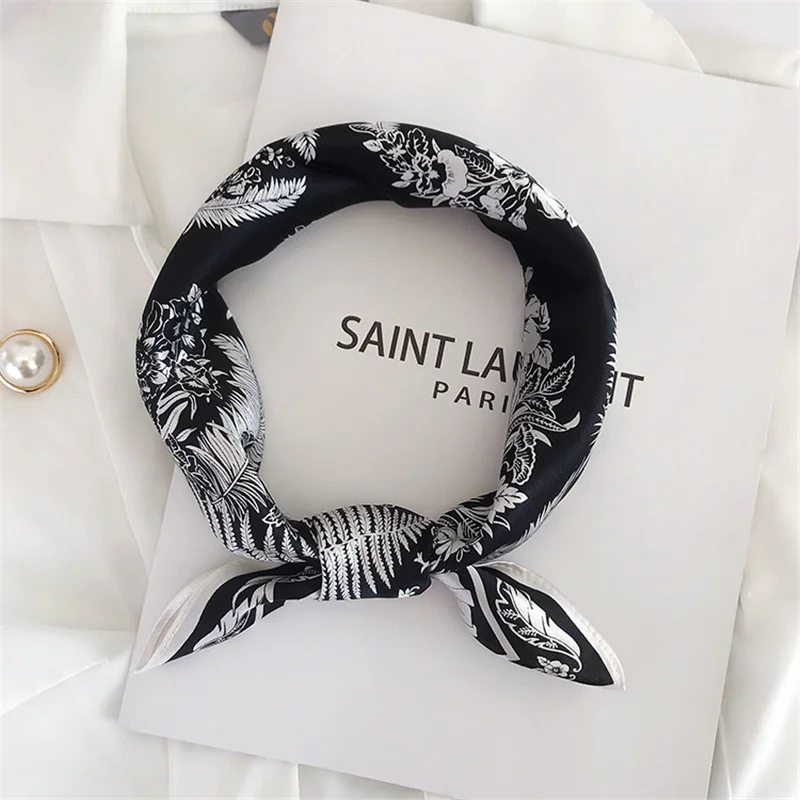 53CM 100% Mulberry Pure Silk Scarf For Ladies Vintage Leaves Print Square Scarves Small Head Handkerchief Wholesale Hijab Wraps
53CM 100% Mulberry Pure Silk Scarf For Ladies Vintage Leaves Print Square Scarves Small Head Handkerchief Wholesale Hijab Wraps