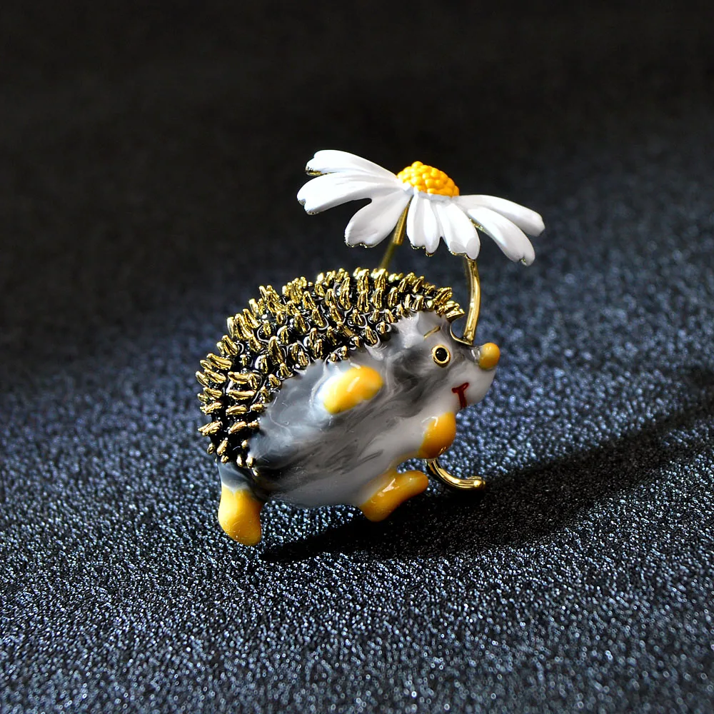 Imixlot Cute Hedgehog Brooch Fashion Daisy Brooches For Women Animal Jewelry Funny Winter Design High Quality New 2021
Imixlot Cute Hedgehog Brooch Fashion Daisy Brooches For Women Animal Jewelry Funny Winter Design High Quality New 2021