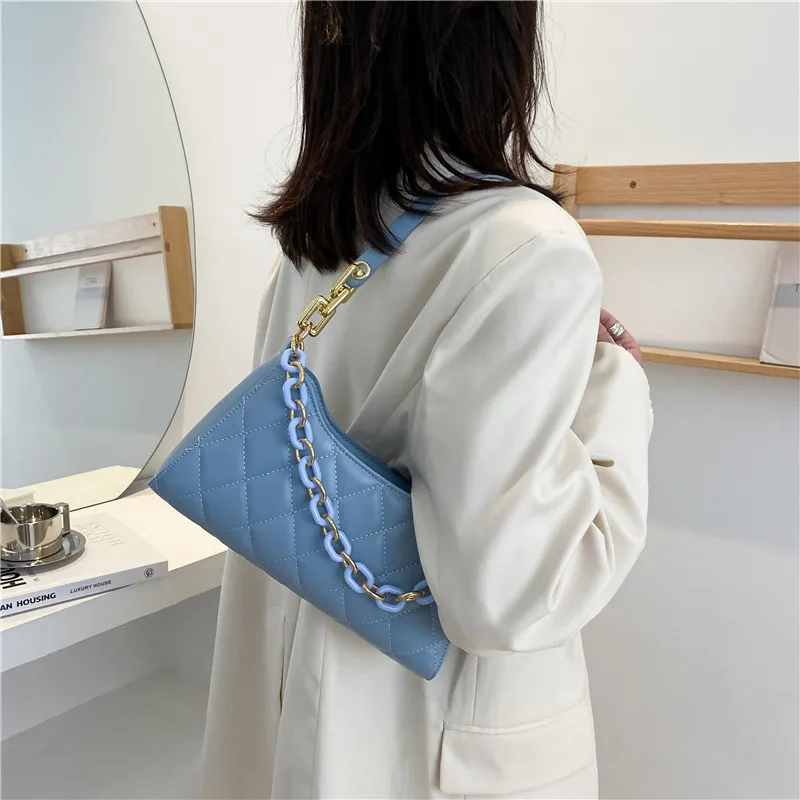 Lingge Chain Retro Texture Handbag 2022 New Advanced Simple Fashion Texture Candy Color One Shoulder Handbag Under The Arm
Lingge Chain Retro Texture Handbag 2022 New Advanced Simple Fashion Texture Candy Color One Shoulder Handbag Under The Arm