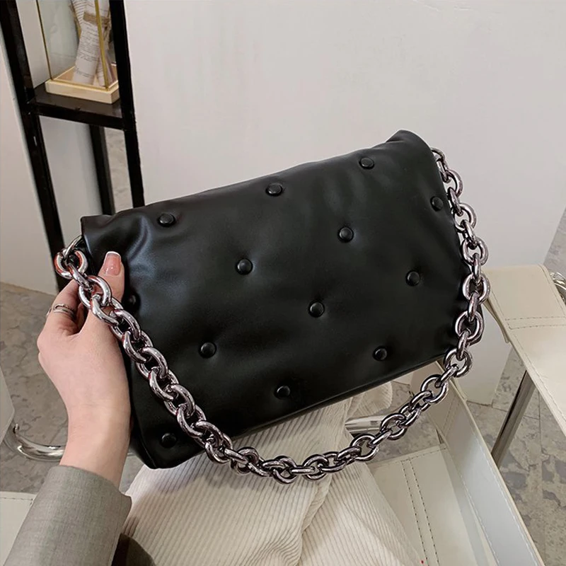 Luxury Designer Female Summer Bag Net Celebrity Commuter Bag 2021 New Korean Fashion Fivet Shoulder Bag Girl Messenger Bags
Luxury Designer Female Summer Bag Net Celebrity Commuter Bag 2021 New Korean Fashion Fivet Shoulder Bag Girl Messenger Bags